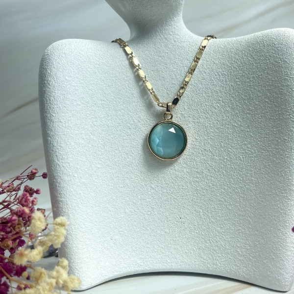 Yellow Gold Necklace and Pendent Adorned with a Round Turquoise Stone Like a Gemstone